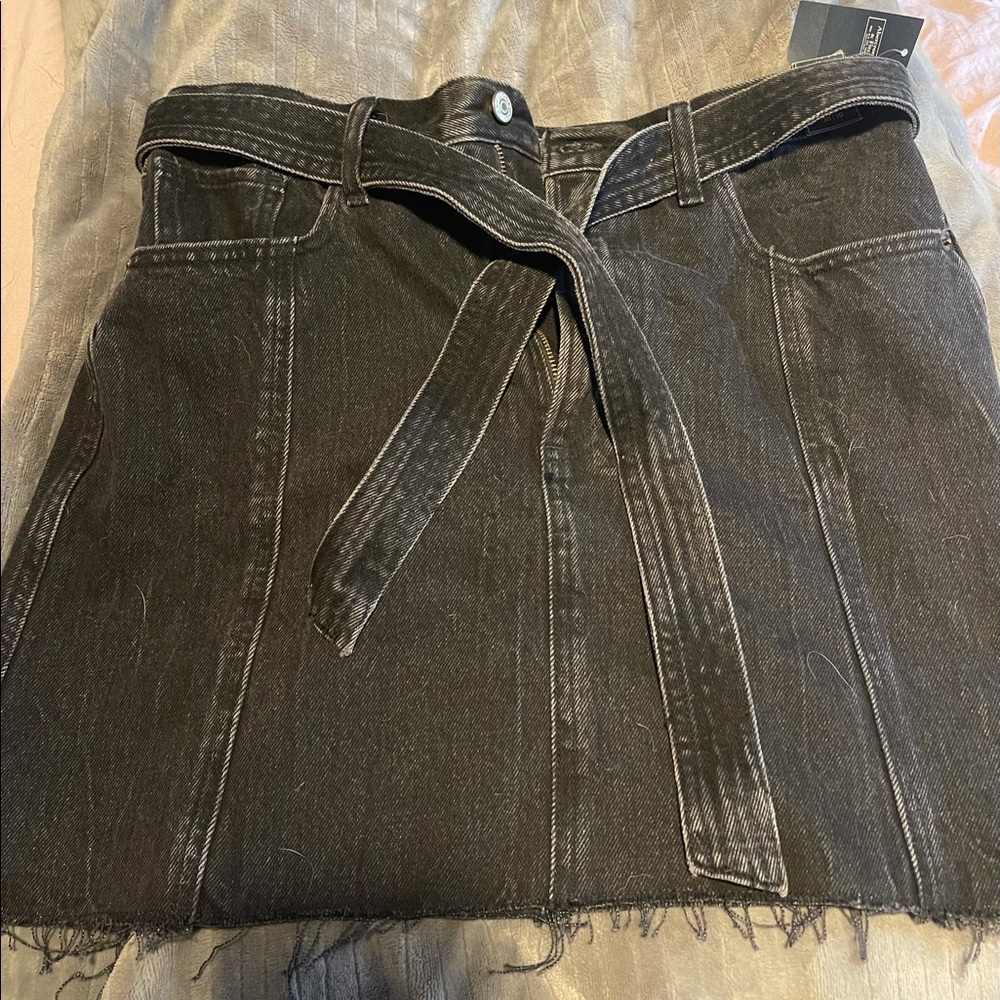 🌟🌟Abercrombie and Fitch Black Natural Rise Jean Skirt